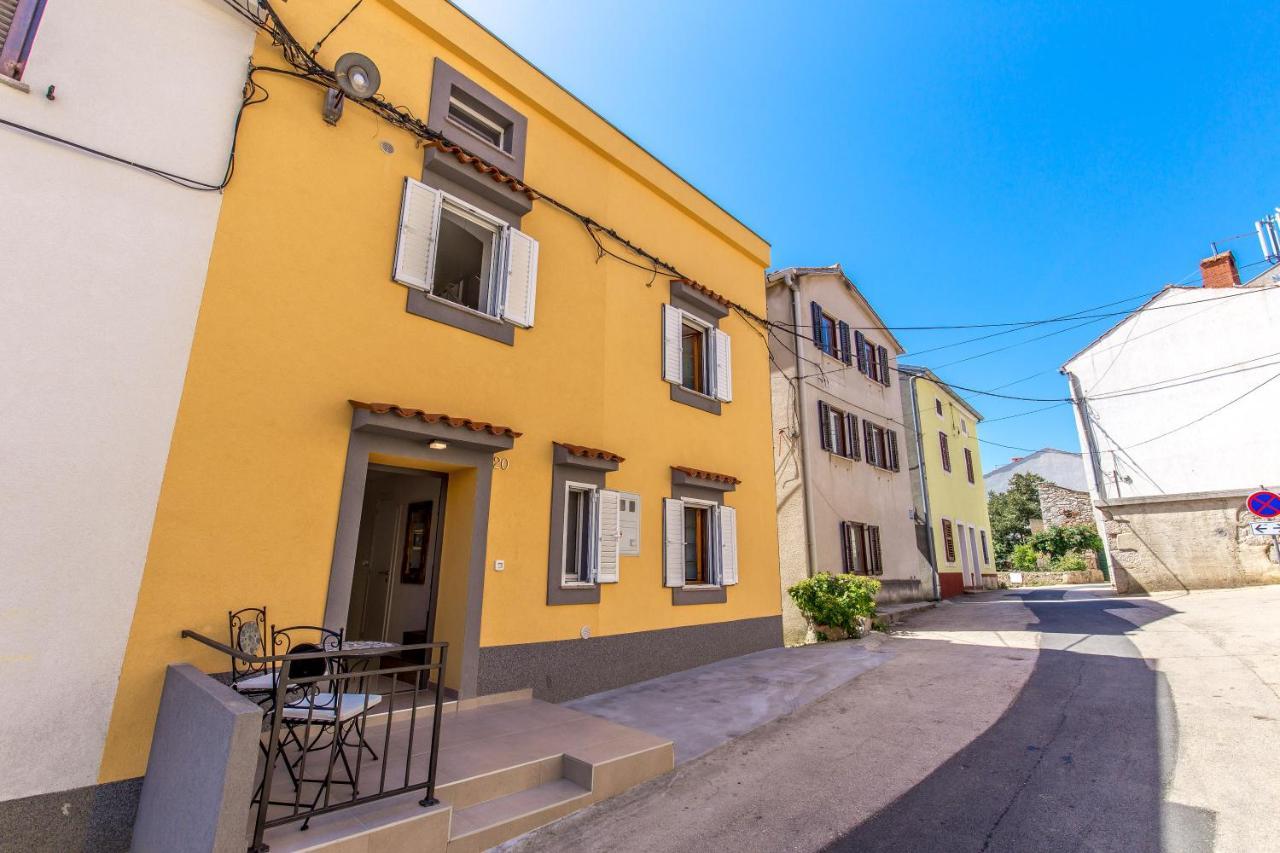 Apartmán Tin 1 Vrbnik  Exteriér fotografie